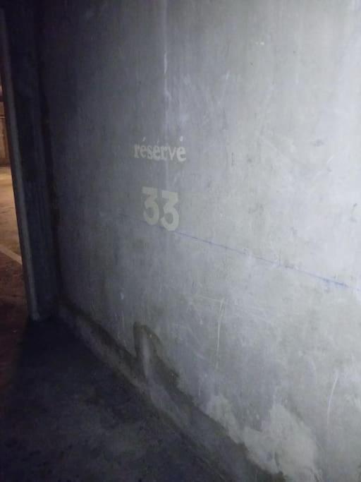 T2- 40 M2- Place Parking Souterrain -Fibre Limoges Kültér fotó